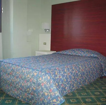 Tiby Hotell