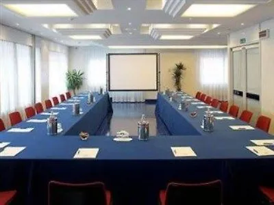 Hotell Tiby Modena