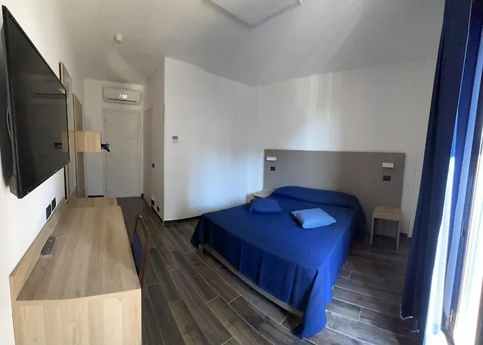 Tiby Ξενοδοχείο