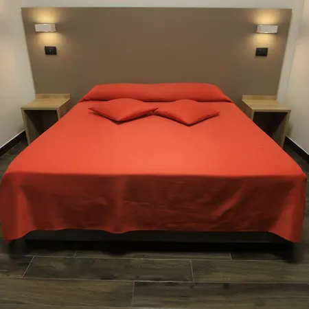 Tiby Ξενοδοχείο Μόντενα