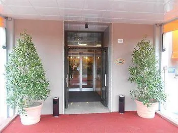 Hotel Tiby