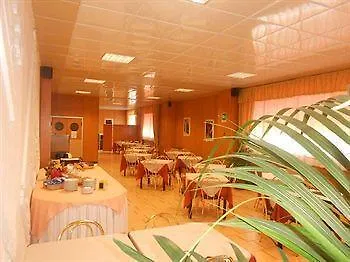 Tiby Hotel 3*