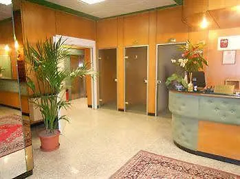 Tiby Hotel Modena